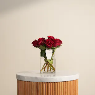 Scarlet Symphony Rose Vase | 10 Flowers