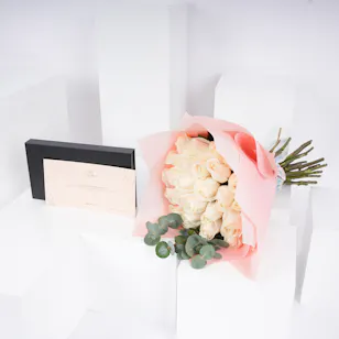 Jo Spa Gold Royal Bath Voucher | Roses