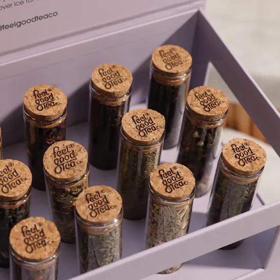 Feel Good Tea Lavender Discovery Box | Dreamy Romantic Flower Vase