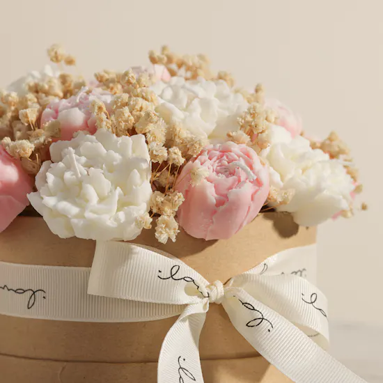 Done By SHK Large Candle Pink and White Bouquet