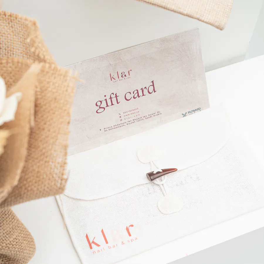 Klar Nail Spa Gift Voucher | Roses Vase 5
