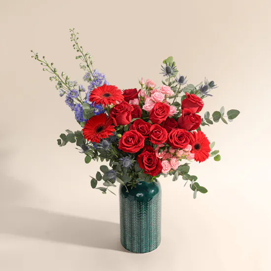 The Happy Twist Flower Vase