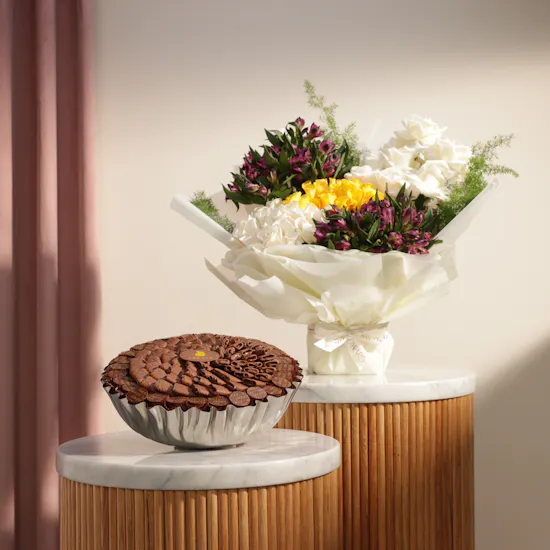 Abucci Elegant Chocolate Silver Tray | Golden Flower Bouquet