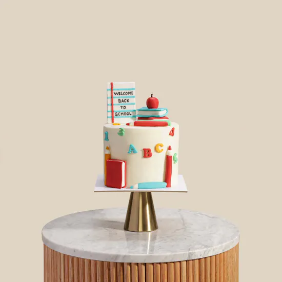 Floward Welcome Back to School Cake