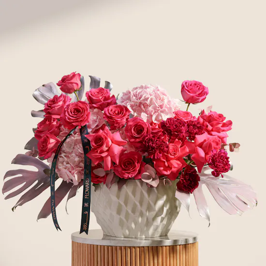 Heartfelt Muse Flower Vase