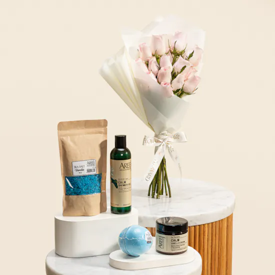 Areej Vanilla Beauty Set | Joy Moment Flower Bouquet
