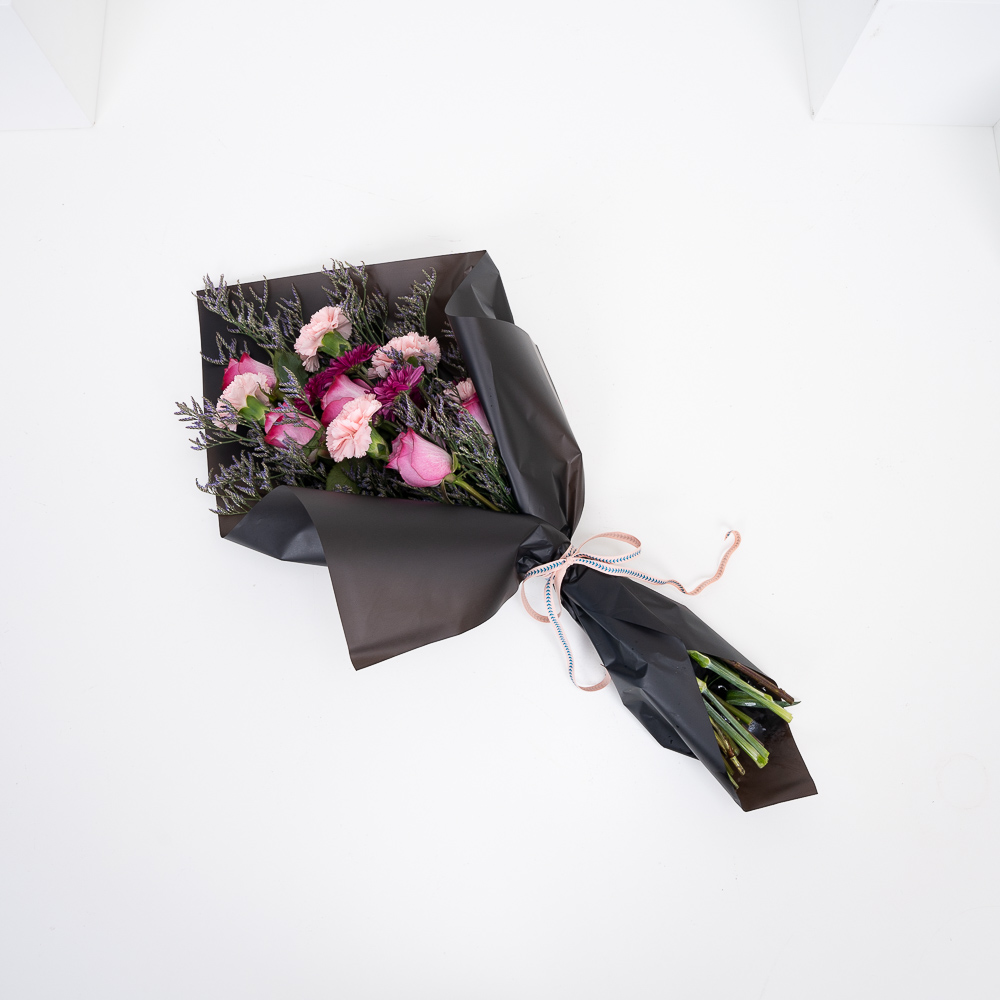 Roses & Carnation | Hand Bouquet 