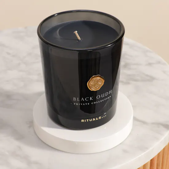 Rituals Black Oudh Scented Candle