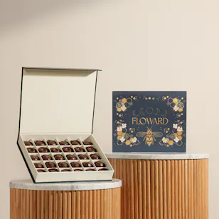 Floward Essence of Joy Medium Chocolate Box Floward Essence of Joy Medium Chocolate Box