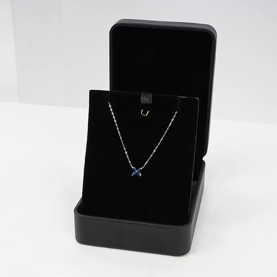 Nava Gold Flower Necklace 2