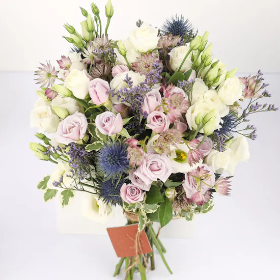 Kind Gesture | Hand Bouquet