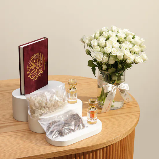 Saaf Quran Gift Box | Scent of Serenity Flowers