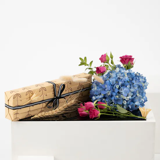 Apple Watch Series 8 Midnight | Delight Flowers