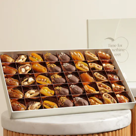 Floward Ramadan Dates and Dried Fruits Large Box