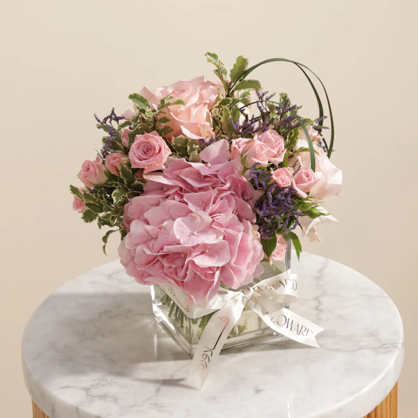 Delightful Pink Flowers Vase