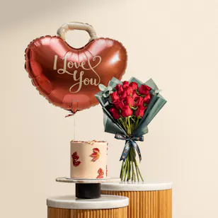 Floward Floral Chocolate Cake | I Love You Balloon and Flowers