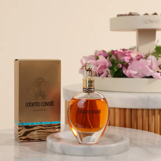 عطر روبرتو كافالي او دى بارفيوم للنساء من روبرتو كافالي | صينية ذكرى بطعم السعادة و الزهور