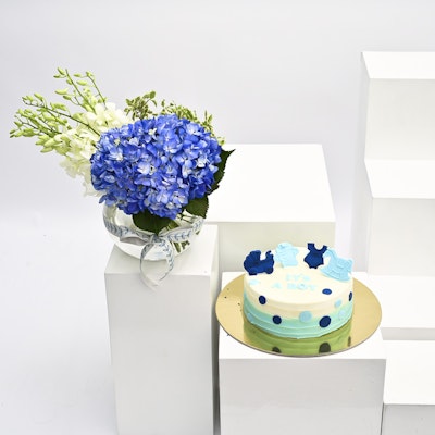 Helens Baby Boy Cake | Floral Vase