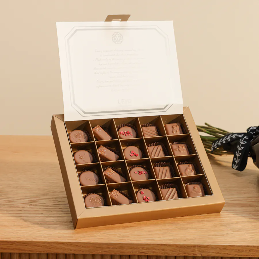 Levo Small Chocolate Box | Radiant Flowers 2