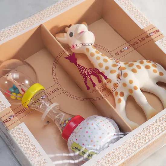 Peek A Boo Sophie La Girafe The Maracas Set