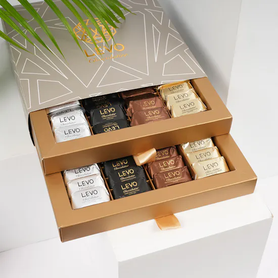 Levo Chocolates | Eustoma Vase