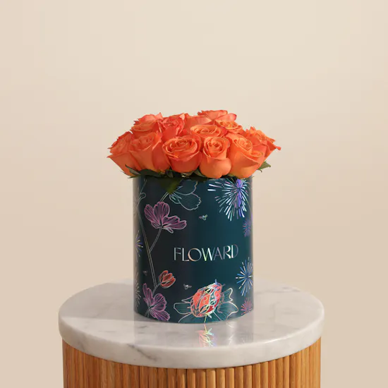 Pearly Orange Rose Box | 25 Flowers