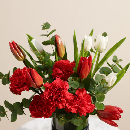Heartbeat Touch Flowers Vase