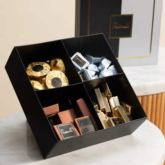 Passionelle Deluxe Chocolate Box