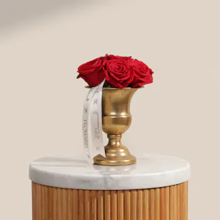 Golden Romance Red Rose Vase Golden Romance Red Rose Vase