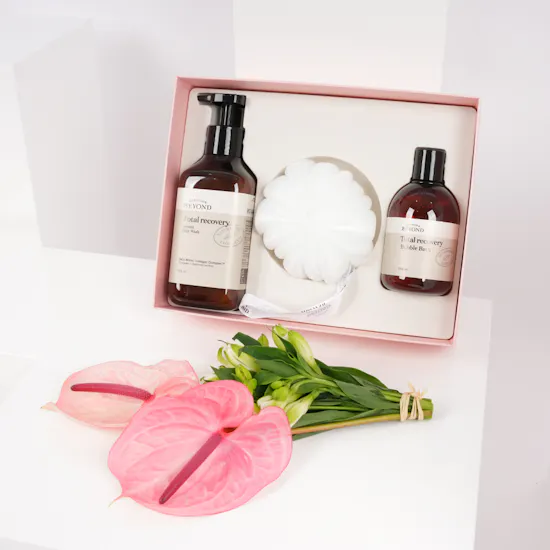 The Face Shop Beyond Total Recovery Body Set | Light Pink