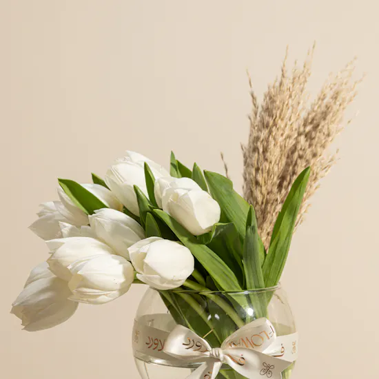 Dream White Tulip Vase