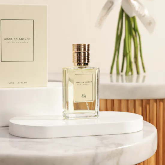 عطر اريبيان نايت اكستريت دي بارفيوم للجنسين من بتلة | ورد جوري مبهج