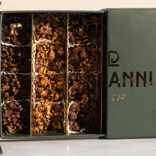 صندوق شوكولاتة كبير من جيوفاني | 22 قطعة