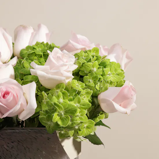 Shinny Pure Flower Vase