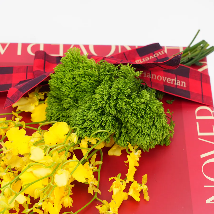 Hanoverian Chocolates | Bright Flowers 4