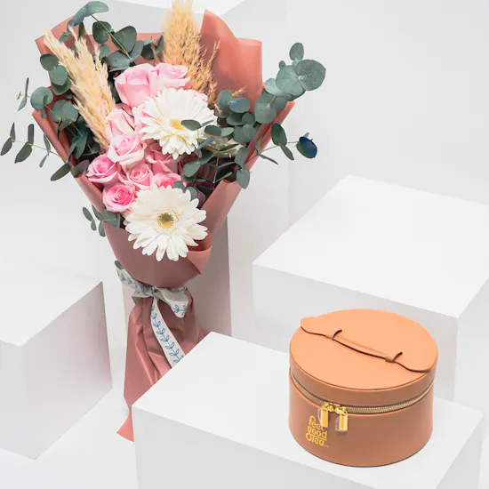 Feel Good Tea Camel Leather Tea Box | Delightful Bouquet