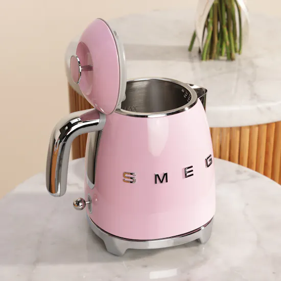 Smeg 50's Style Electric Mini Pink Kettle | Elegance Flowers Bouquet