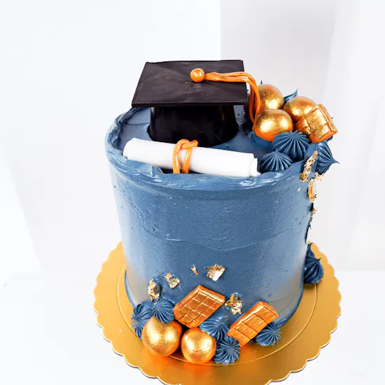 Floward Graduation Cake | Blue Rose Bouquet