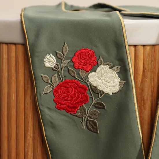 Saaf Rose Omani National Day Green Scarf