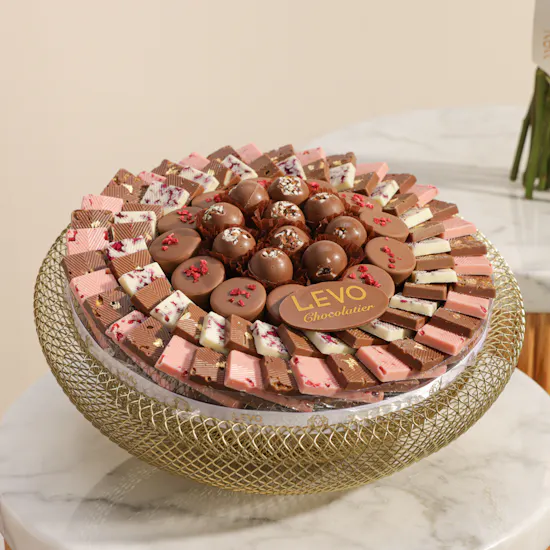 Levo Gold Minibar Chocolate Tray | Blissful Flowers Bouquet