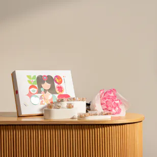 Voila Al Moleed Sweets Royal Small Box | Charming Blooms Voila Al Moleed Sweets Royal Small Box | Charming Blooms
