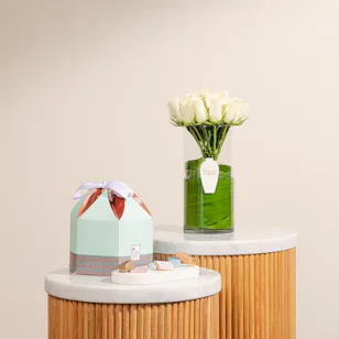 Shan Shal Chocolate Box | White Roses Vase