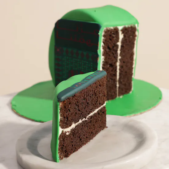 كيك اليوم الوطني السعودي من هِلِن