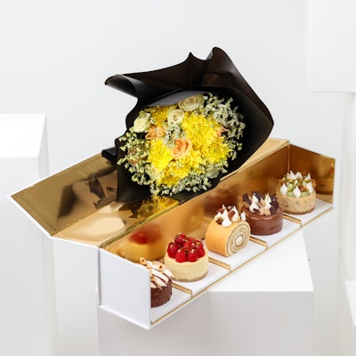 Patisserie by Guillermo Palomo Cakes Box  | Blooms 