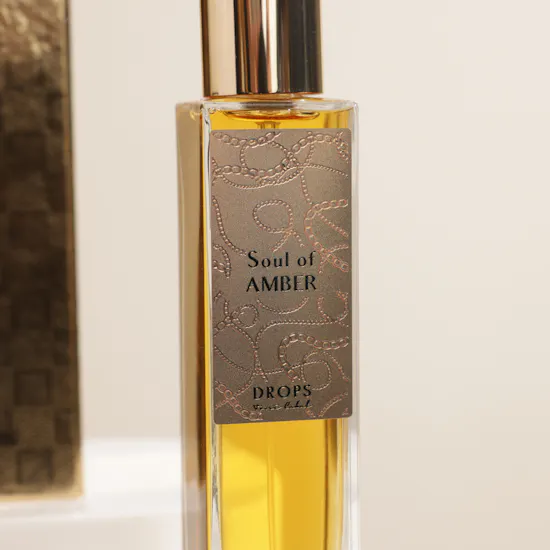 عطر روح العنبر أو دي بارفيوم من المجموعة الذهبية للجنسين من دروبس من توني كابال | 100 مل