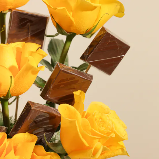 Floward Plain Chocolate | Shiny Flowers Box