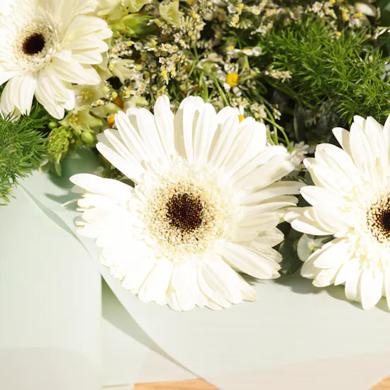 Jarir Stationery Set | Elegant Flower Bouquet