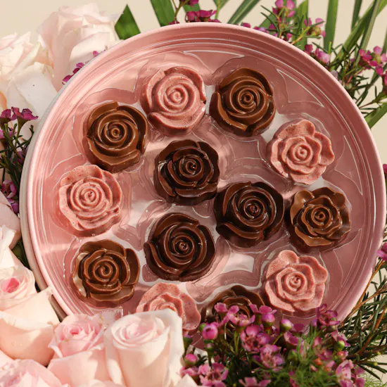Bostani Flowers Chocolates Box | Shiny Flowers Vase