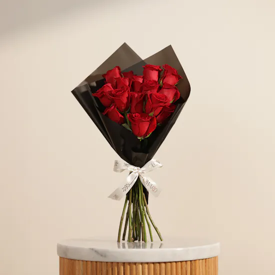 Red Signature Roses Bouquet | 15 Flowers