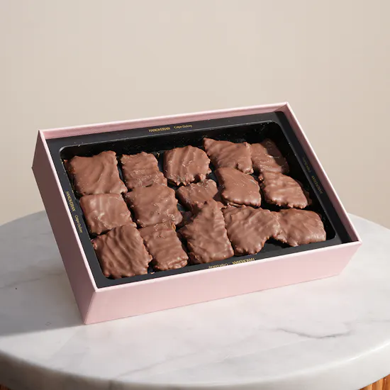 Hanoverian Crepe Dolce Box | 30 Pieces